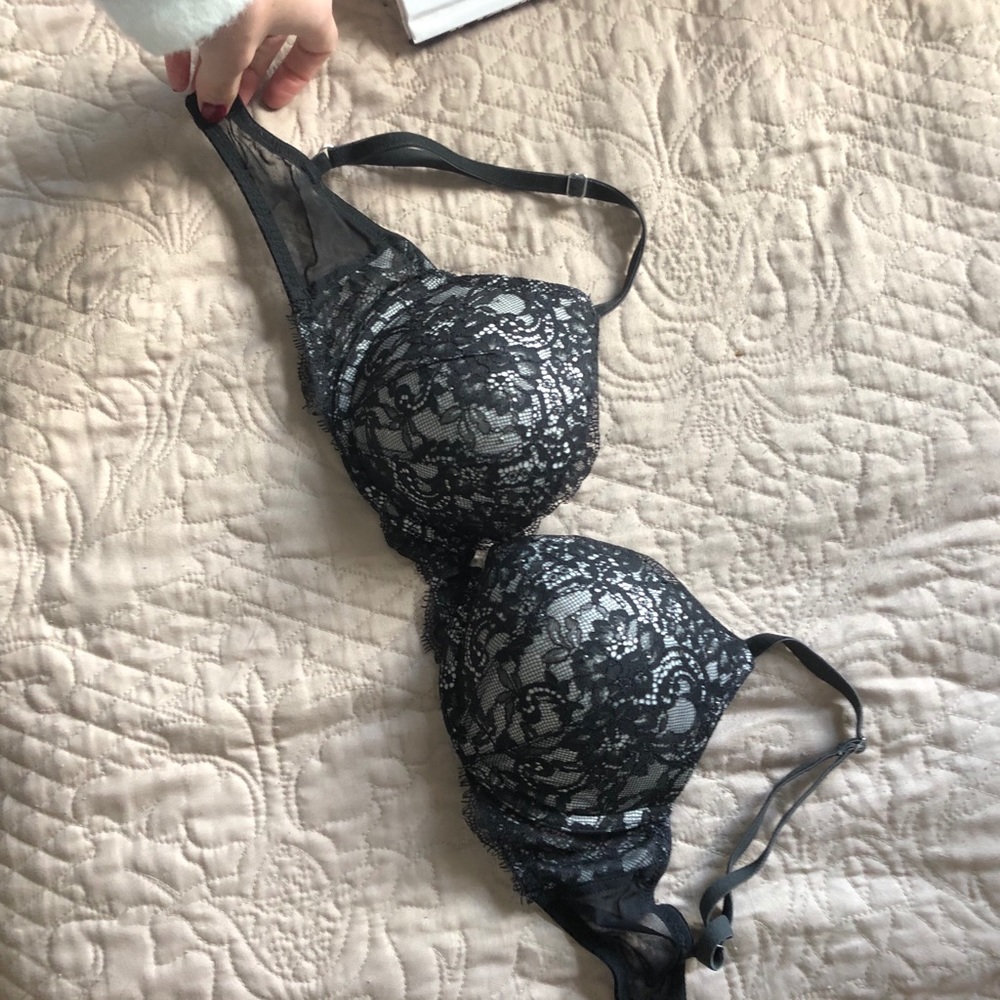 32D VS push up - Picture 4 of 5